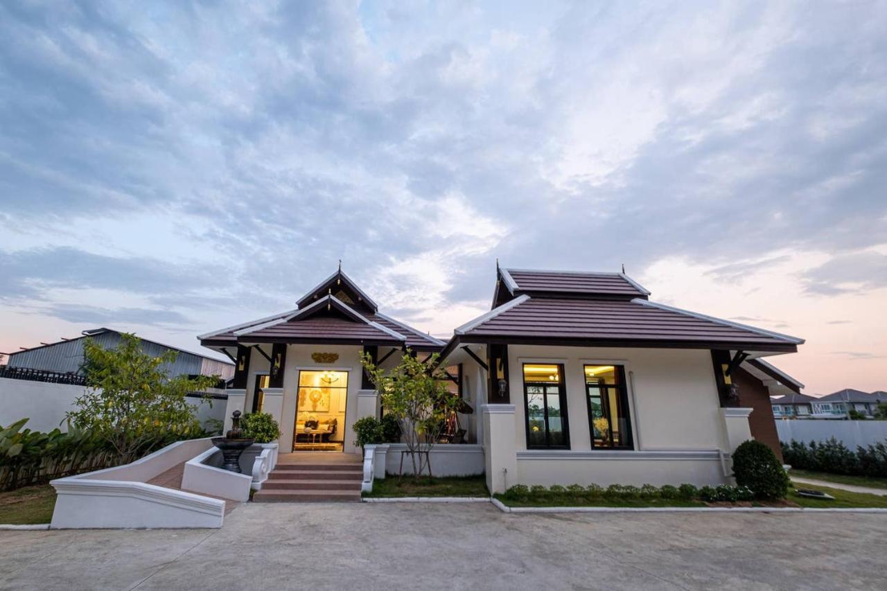 Lanna Kamin Pool Villa Airport Chiang Mai Dış mekan fotoğraf