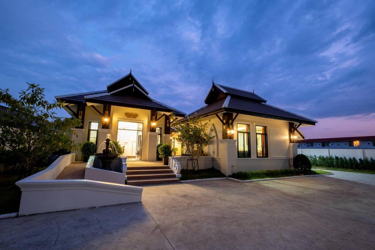 Lanna Kamin Pool Villa Airport Chiang Mai Dış mekan fotoğraf